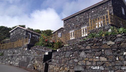 Stone Dreams - Namoradeira - Photo 1