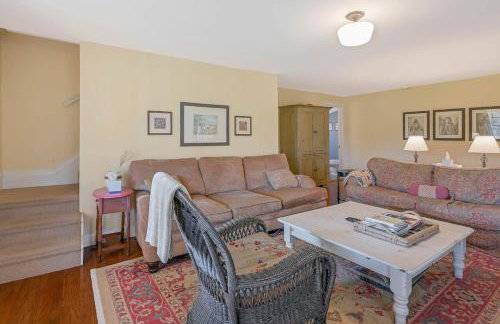 Gorgeous Hamptons Farmhouse - Get the Beach without the Traffic! - Foto 14