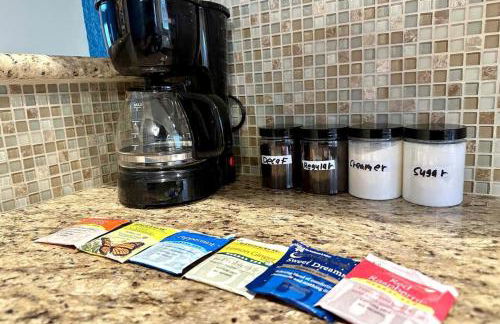 Dreamy 2BR Home with BQQ I Gym & Pool - Foto 27