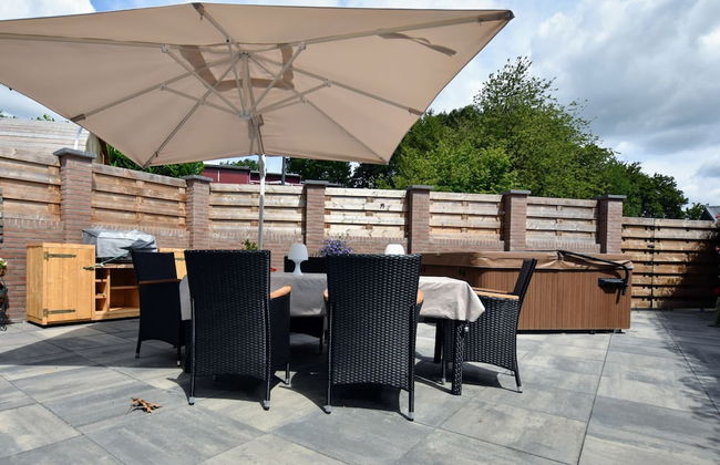 Luxury House in South Limburg Near Forest - Photo 44