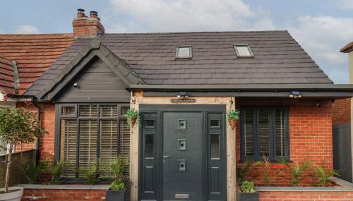 The Dollhouse - Photo 2