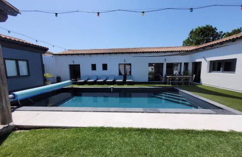 Maison de famille Entre bois et sel avec piscine privée chauffée - Foto 32