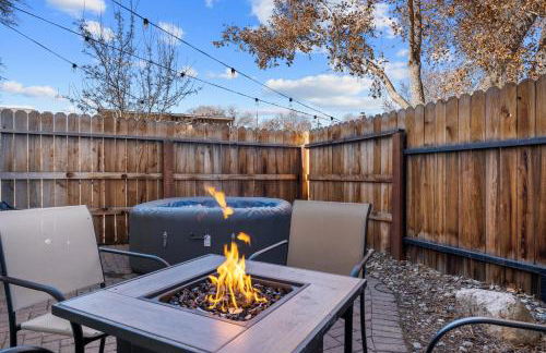 MidTown Hideaway Fire Pit and King Beds - Photo 38