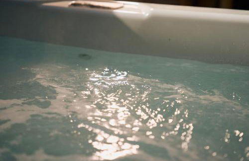 Suite atypique - Jacuzzi spa privé, en centre ville de Cognac - Foto 31