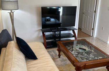 Gorgeous condo with pool view in walking distance to Siesta Key Beaches - Foto 26