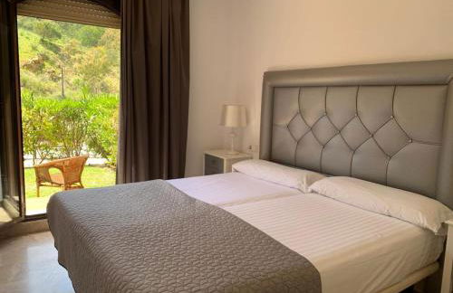 Apartamento espacioso muy tranquilo con piscinas y jardines cercano a la playa - Photo 6