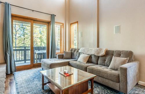 Mammoth Green #220 - Nearly Ski-In Ski-Out 3 Bedroom 2 Bath, Sleeps 8 - Photo 2