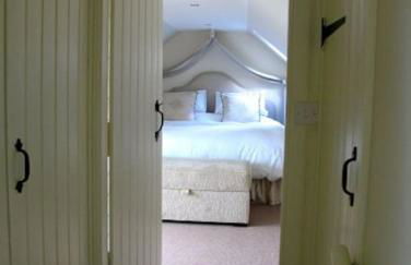 Beautiful spacious old schoolhouse with stunning sea views and beach nearby - Foto 3