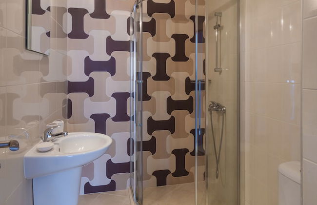 Black Sea Breeze - Photo 31