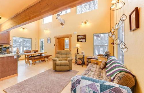 5 Mi to Kasilof River Forest-View Retreat with Deck - Foto 3