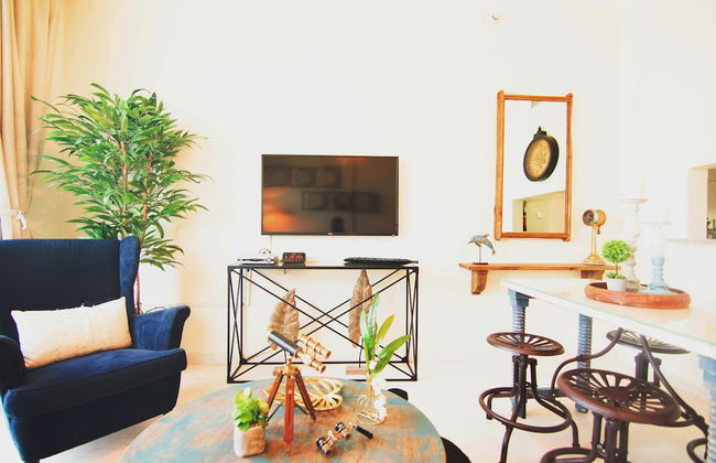 Lux BnB I X1 Tower I Golf Course & Sea Views - Photo 17