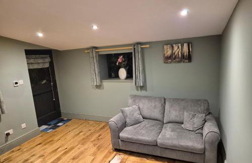 Charming 1 bed Peak District Barn Conversion - Photo 28