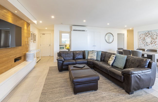 Bay Royal Apartments - Photo 50