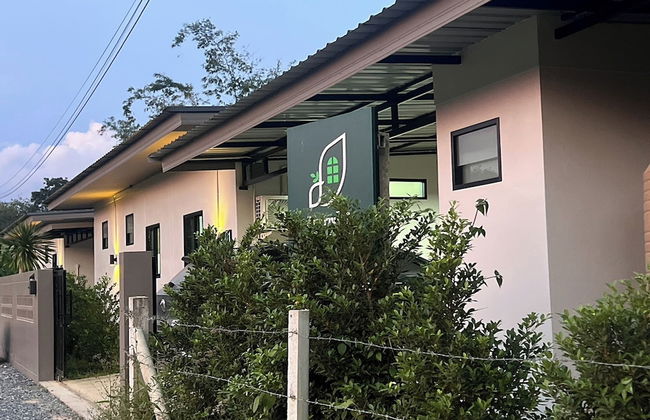 Baansuan Jaidee near Ton Nga Chang Waterfall - Foto 79