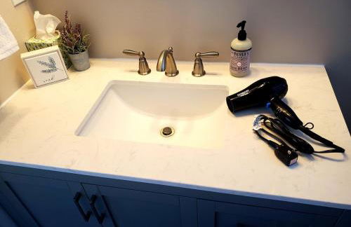 Hidden Gem! Private Guest Home - Photo 16