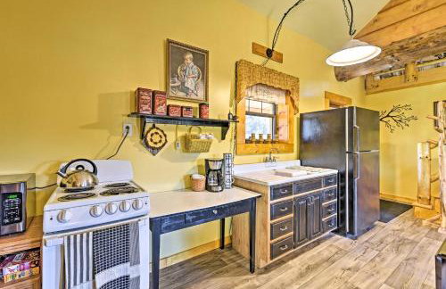 Honey House Cabin - A Quiet Countryside Retreat! - Foto 12