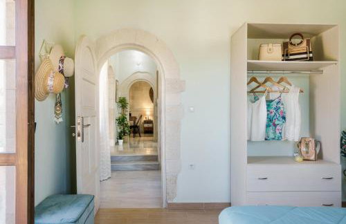 Butterfly, a historical villa with pool & hot tub! - Foto 12