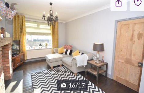 Charming 3 bedroom house with a warmth character - Photo 1