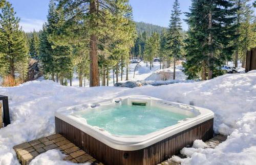 Luxury Northstar Home| hot tub| walk to ski lifts - Foto 3