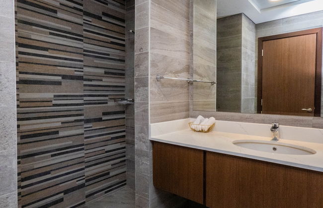 Stylish 1BR Apartment in Al Barsha Dubai - Photo 17