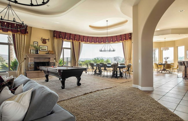 Sangiovese By Avantstay Spectacular Estate w/ Pool, Hot Tub & Putting Green - Photo 12