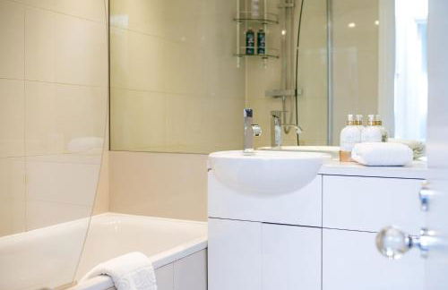 The Luxury 'Treehouse' - One bed Little Venice - Photo 53