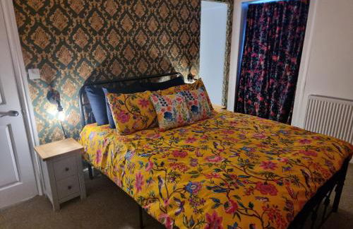 Entire Ground Floor Flat, Free Off-Street Parking and Large Garden - Foto 18