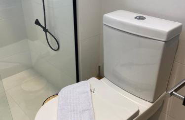 Apê a 450mt Praia da Vila - split, piscina com vista, BBQ e garagem coberta - Photo 9