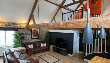 Stylish central 6 bedroom converted Granary - Foto 2