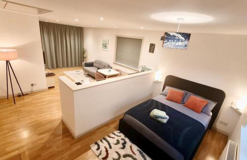 Hillside Park Studio - Photo 10