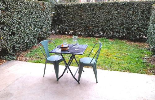 ORBIS - "L'Opaline" - Studio calme dans une belle résidence avec piscine - Parking - WiFi - Foto 5