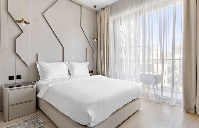 Lux Studio in Arjan With Pool and Full Amenities - Photo 4