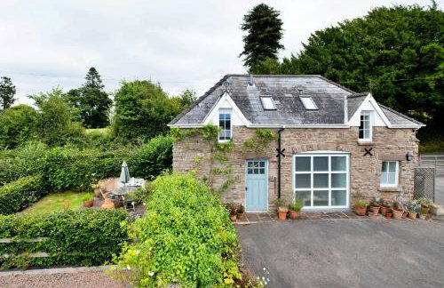 Finest Retreats - Coach House Wellbeing Retreat - Photo 35