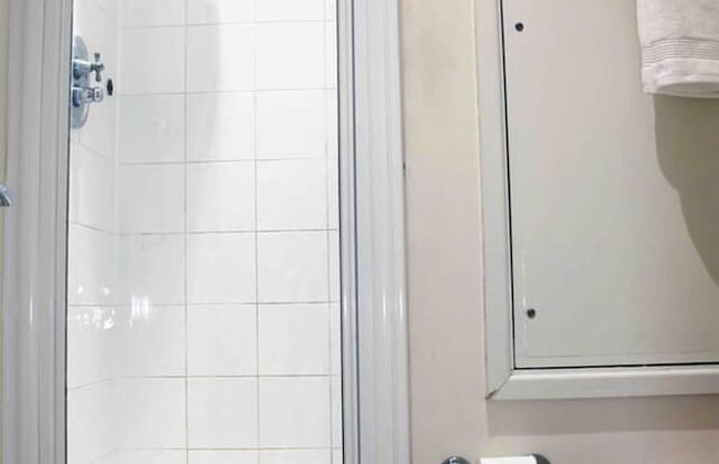 Comfy Duplex 2-bed Apartment in Milton Keynes - Foto 10