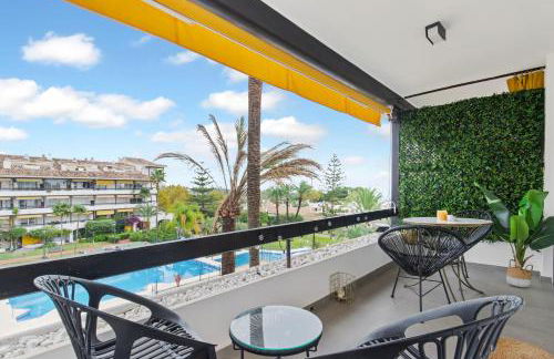 Golden Mile Lux Sea View Suite with Balcony - Foto 12