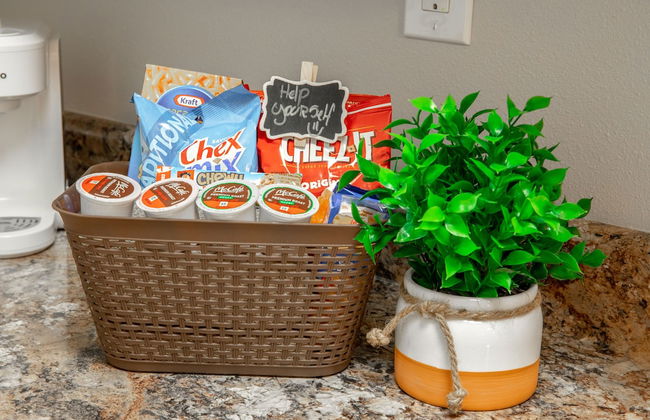 Stay Avenida Westshore - Photo 10