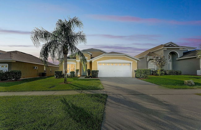 Vacation Resort Home Right Outside Of Disney World Parks With Private Pool 4 Bedroom Home by RedAwning - Foto 48