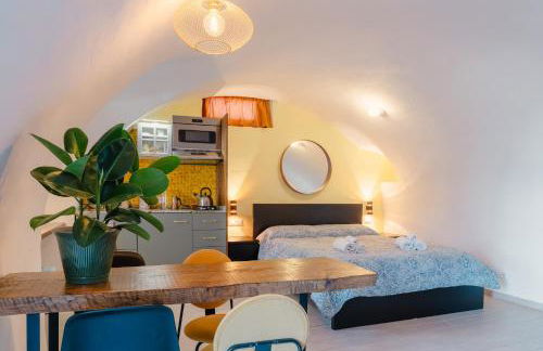 Casa Anastasia with private patio by GardaDoma - Foto 1