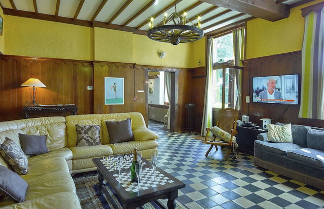 Spacious Holiday Home With Private Garden - Foto 10