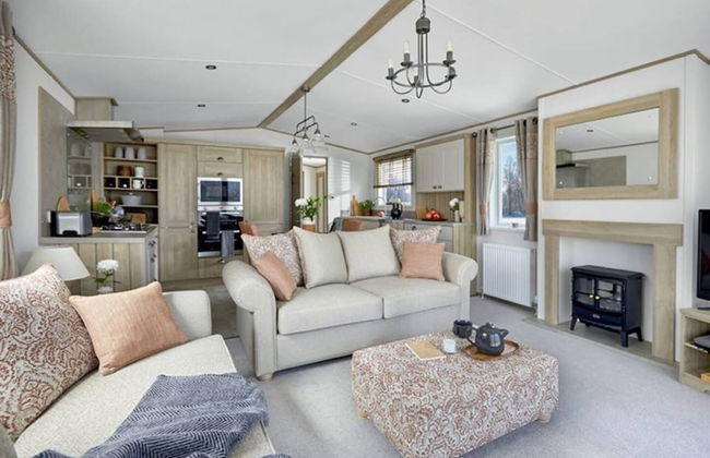 1 Bed Lodge Sleeps 4 - Pet Welcome - Fireplace - Foto 6