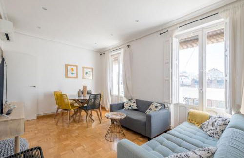 4 bedrooms 2 bathrooms furnished - Salamanca - bright - MintyStay - Photo 2