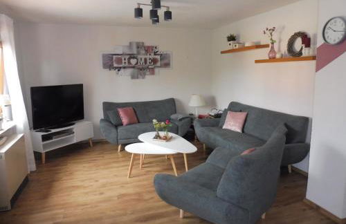 Apartment With Terrace and Pool in the Garden - Foto 12