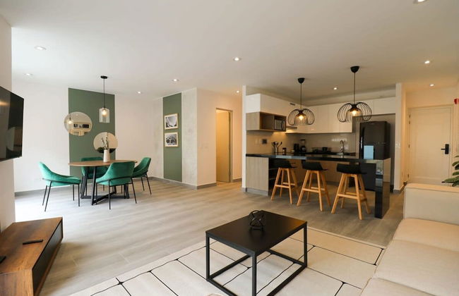 w Unique 2BR With Balcony in Miraflores - Photo 40