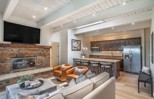 1 Block to Gondola Updated Top-Floor 2BR 2BA - Foto 22