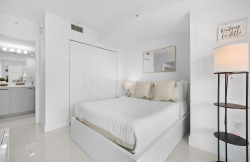 Luxury Condo with Rooftop Pool - 5-Min to Beach - Foto 35