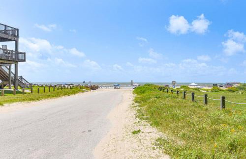 2 Blocks to Shore Crystal Beach House with Yard! - Foto 30