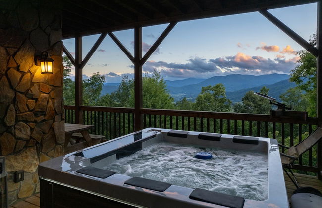 Luxury 4200 Sqft Log Cabin on 50 Acres Sleeps 16 - Foto 1