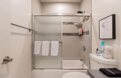 Angel & Rose * Hollywood DTLA - Foto 41