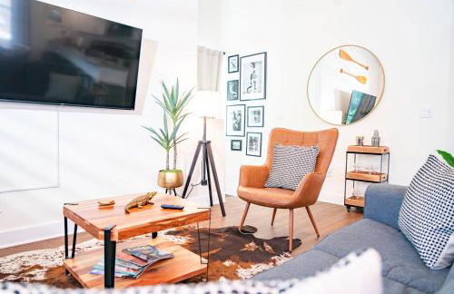 The Champion's Suite Newly Built Upscale Central - Photo 17