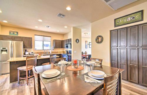 Family Poolside Escape 15 Mi to Dtwn Phoenix! - Foto 9